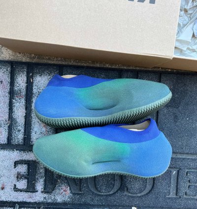 Yeezy Knit Runner Faded Azure