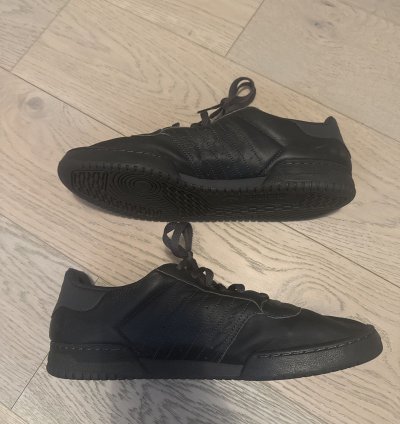 Yeezy Powerphase Cg6420