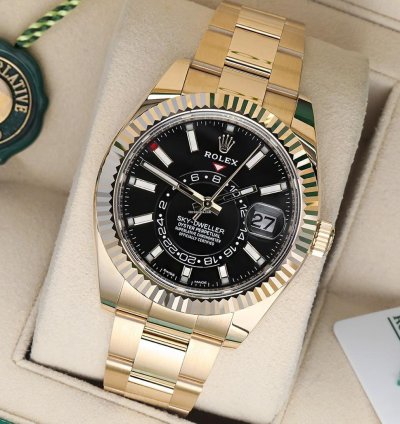 Rolex Sky-dweller 42mm Oyster 326938 Yellow Gold Watch Black Index Dial Never Worn