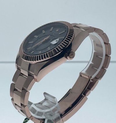 Rolex Sky-dweller 42mm Rhodium Dial Everose Gold