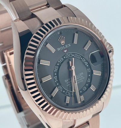 Rolex Sky-dweller 42mm Rhodium Dial Everose Gold