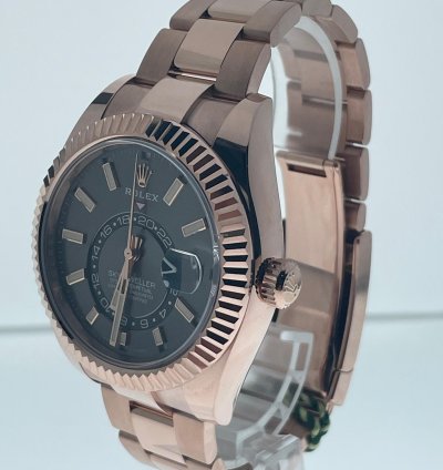 Rolex Sky-dweller 42mm Rhodium Dial Everose Gold