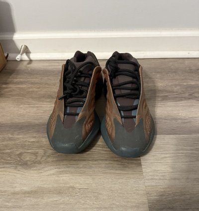 Yeezy V3 Copper Fade