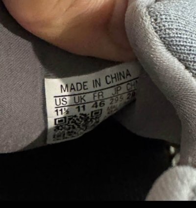 Yeezy V3 Fade Salt