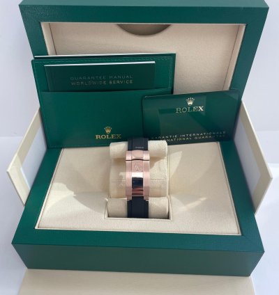 Rolex Sky-dweller 42mm Rose Gold Chocolate Index Dial Oysterflex Bracelet 326235