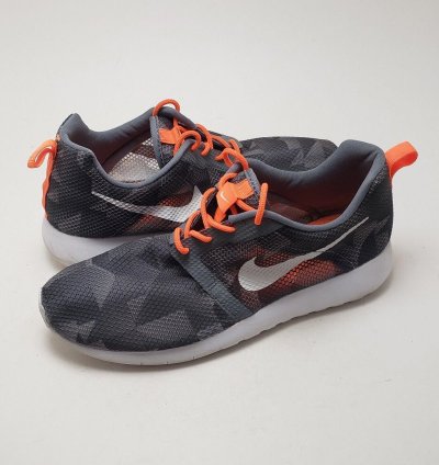 Youth Nike Roshe One Flight Gray Athletic Shoes Size 7y