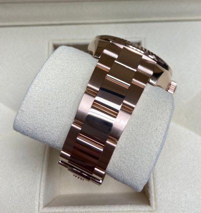 Rolex Sky-dweller 42mm Rose Gold Dark Rhodium Dial Oyster Band 326935 2022