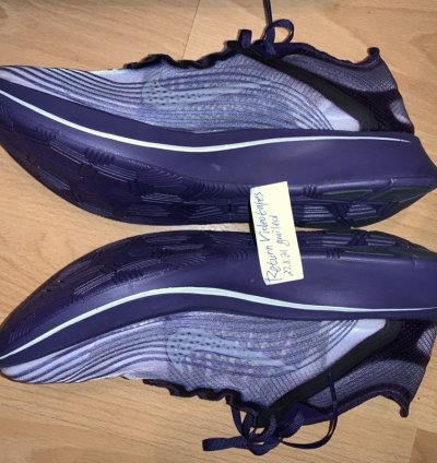 Zoom Fly Gyakusou