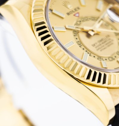 Rolex Sky-dweller 42mm Yellow Gold Champagne Index Dial Fluted Bezel 326238