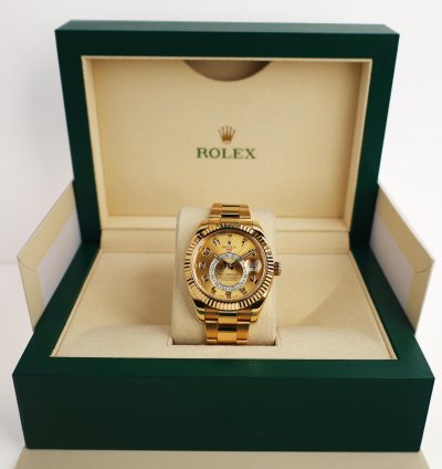 Rolex Sky-dweller 42mm Yellow Gold Fluted Bezel Champagne Arabic Dial 326938