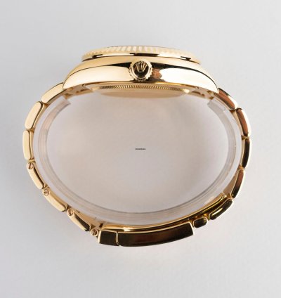 Rolex Sky-dweller 42mm Yellow Gold Fluted Bezel Champagne Arabic Dial 326938
