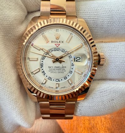 Rolex Sky-dweller Aus Sammlung Mit 2 Zus Tzlichen Bandelementen