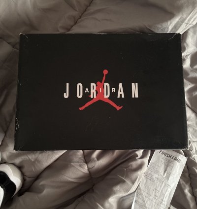 Air Jordan 11 Concords 2018