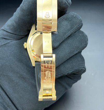 Rolex Sky-dweller Black Dial Yellow Gold Oysterflex
