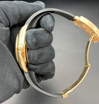 Rolex Sky-dweller Black Dial Yellow Gold Oysterflex