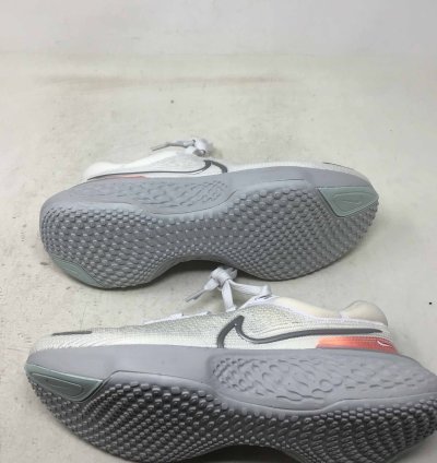 Zoomx Invincible Run Flyknit White Metallic Silver