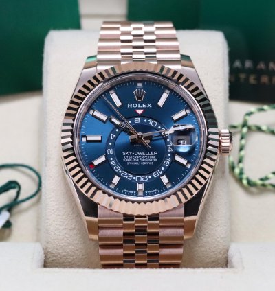 Rolex Sky-dweller Blue Dial Complete Mint Rose Gold Sunburst 42mm Jubilee Fluted Sky 336935