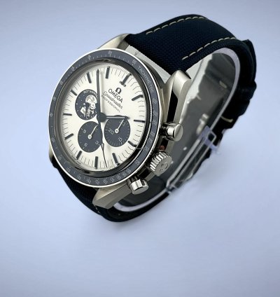 Omega Speedmaster 2024 Speedmaster Snoopy 50th Anniversary