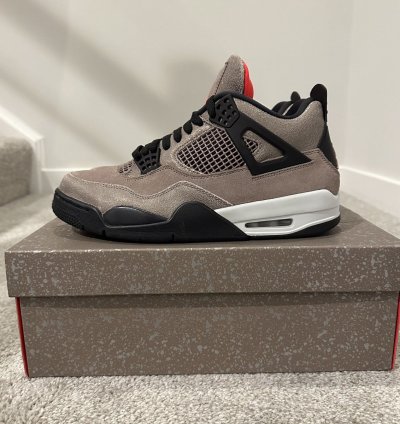 Air Jordan 4 Retro Taupe Haze 2021