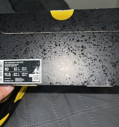 Air Jordan 4 Retro Thunder 2023