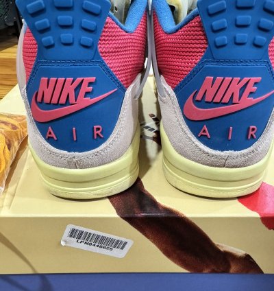Air Jordan 4 Retro Union La Guava