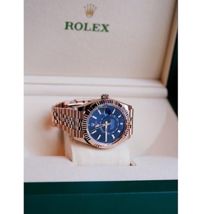 Rolex Sky-dweller Blue Green Dial Jubilee 336935-0005