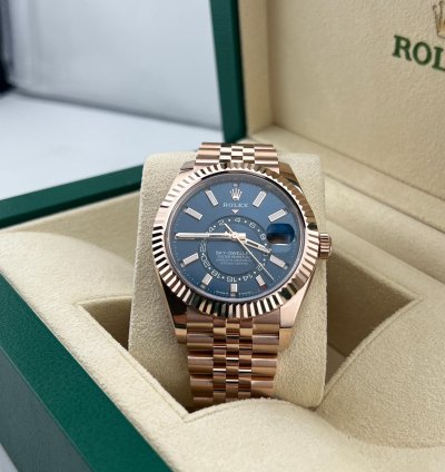 Rolex Sky-dweller Blue Green Dial Jubilee Bracelet