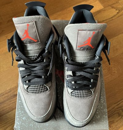 Air Jordan 4 Taupe Haze