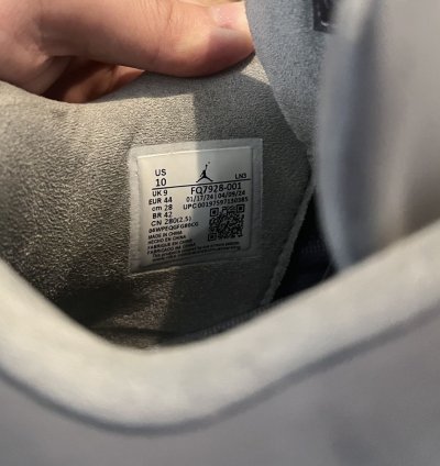 Air Jordan 4 Wet Cement