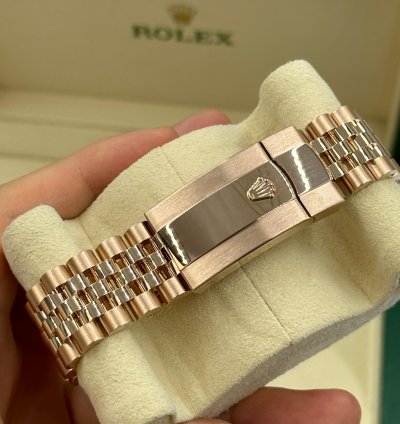 Rolex Sky-dweller Choc Jub