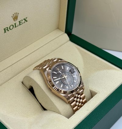 Rolex Sky-dweller Choc Jub