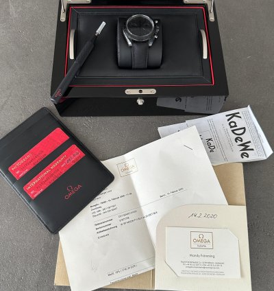 Omega Speedmaster 311 92 44 51 01 005