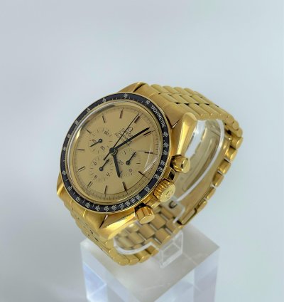 Omega Speedmaster 345 0802 Speedmaster Apollo Xi 18k Yellow Gold Chronograph box Archive