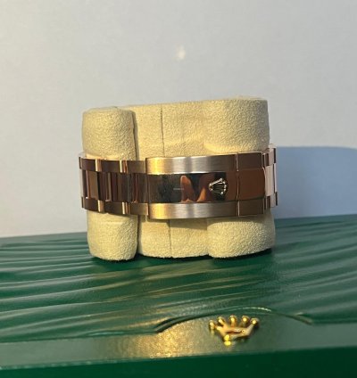 Rolex Sky-dweller Full Set - Unworn