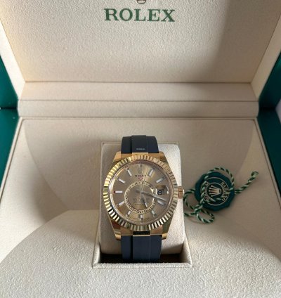Rolex Sky-dweller Full Set Boite Papier Tat Neuf