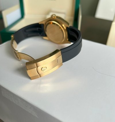 Rolex Sky-dweller Full Set Boite Papier Tat Neuf