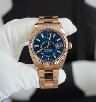 Rolex Sky-dweller Full Set Box Papers Manuals