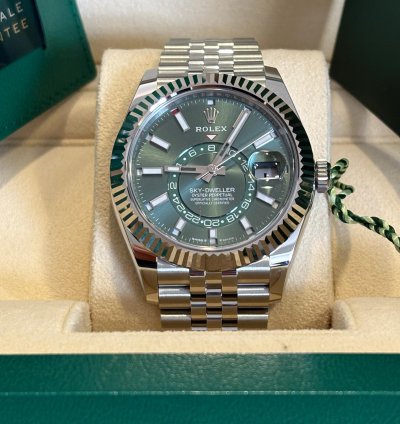 Rolex Sky-dweller Green Dial - Jubillee - 336934 2024