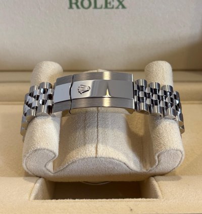 Rolex Sky-dweller Green Dial - Jubillee - 336934 2024