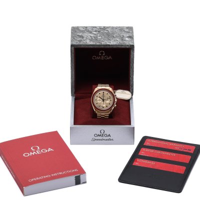 Omega Speedmaster Apollo