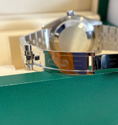 Rolex Sky-dweller Green Dial - Jubillee - 336934 2024