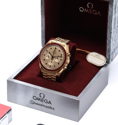 Omega Speedmaster Apollo