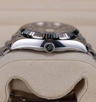 Rolex Sky-dweller Green Dial New Complete 42mm Jubilee Fluted Bezel Steel White Gold 336934