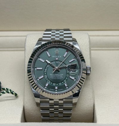 Rolex Sky-dweller Green Mint Dial - Ref 336934 - New 2025