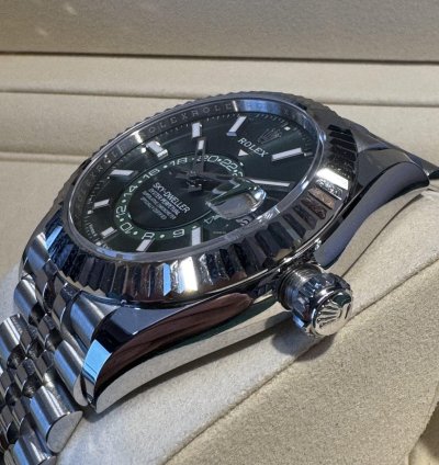 Rolex Sky-dweller Green New Full Set 11 2024
