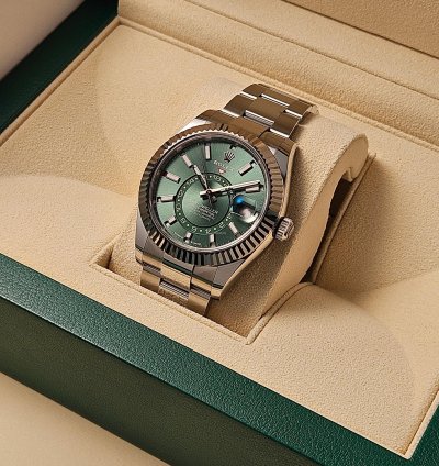 Rolex Sky-dweller Green New Fullset 08 2024 Eu Caseback Sticker