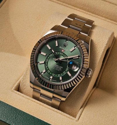 Rolex Sky-dweller Green New Fullset 08 2024 Eu Caseback Sticker