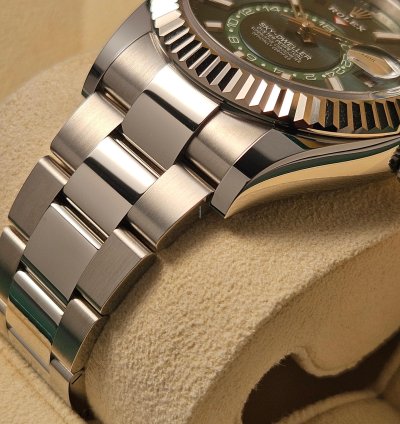 Rolex Sky-dweller Green New Fullset 08 2024 Eu Caseback Sticker