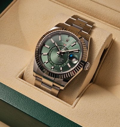 Rolex Sky-dweller Green New Fullset 08 2024 Eu Caseback Sticker