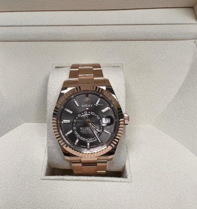 Rolex Sky-dweller M336935-0004